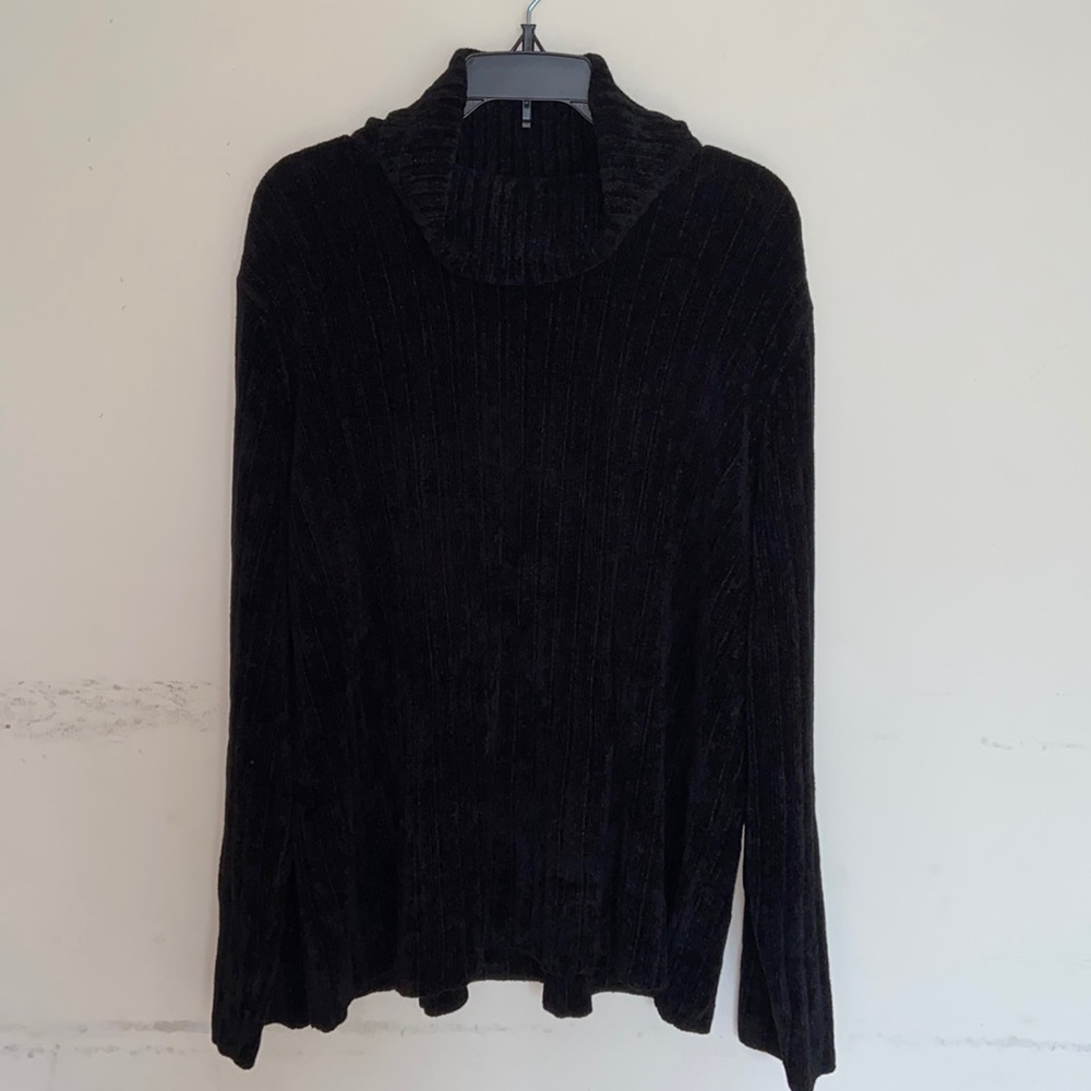 Jones New York large black turtleneck sweater